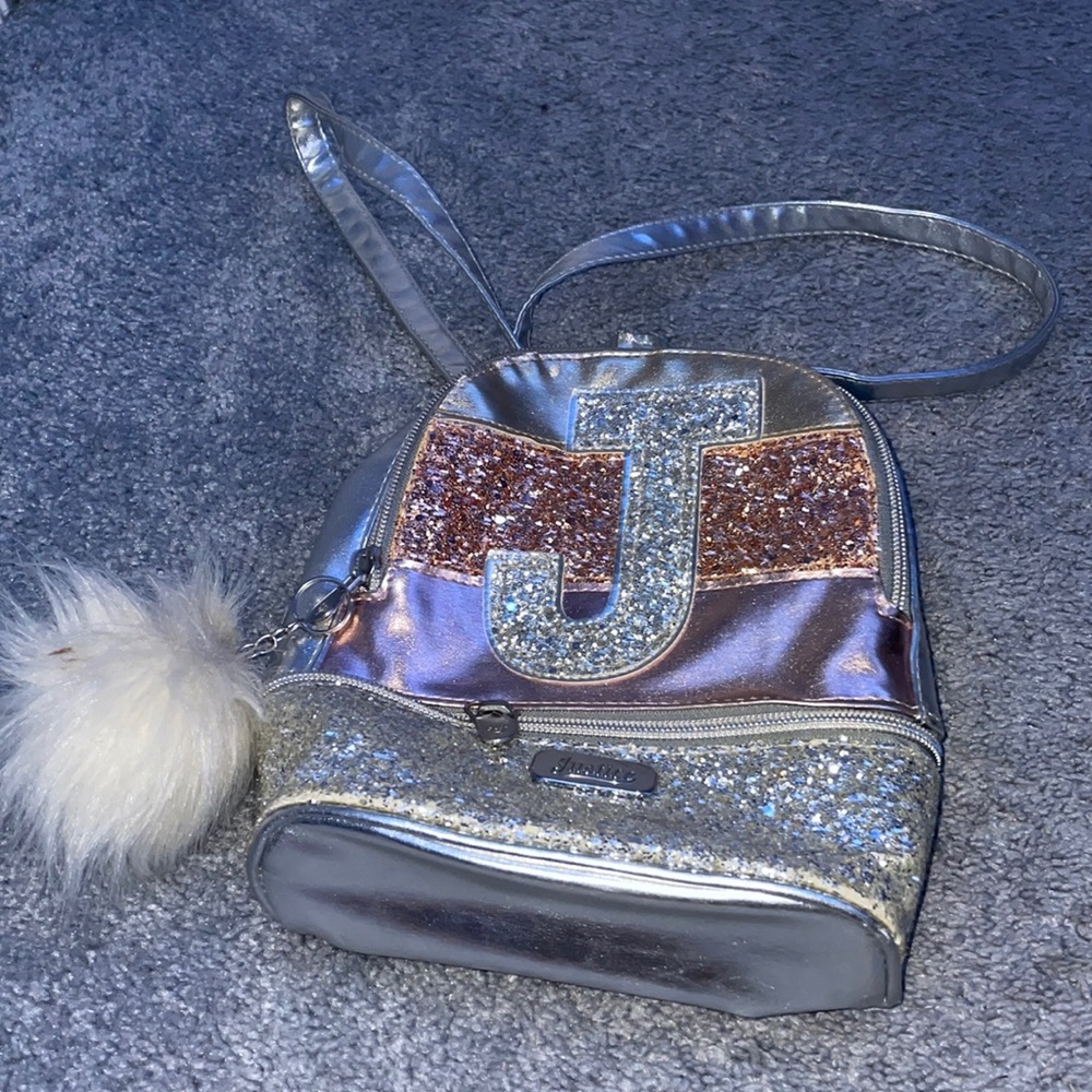 Selling a backpack purse for kids